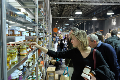 l'area shopping di Taste nella Stazione Leopolda di Firenze | ©foto Sandra Longinotti