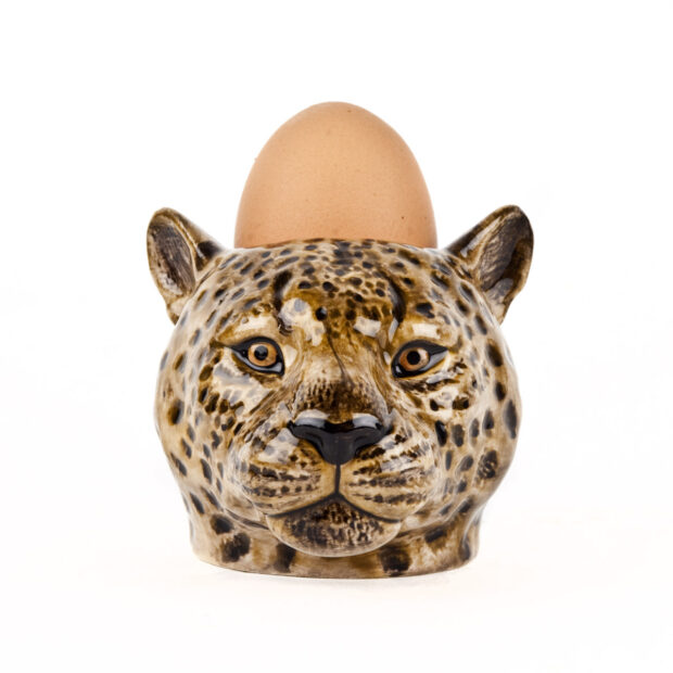 un leopardo come portauovo, dipinto a mano | Quail Ceramics