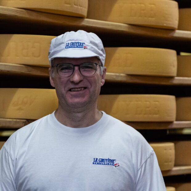 Alexandre Tinguely, casaro svizzero produttore di formaggio Le Gruyère DOP
